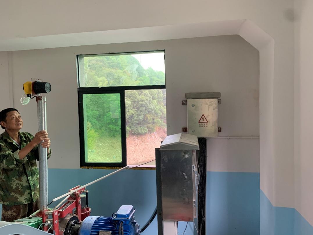 大禹一體超聲波液位計(jì).jpg 大禹一體超聲波液位計(jì).jpg