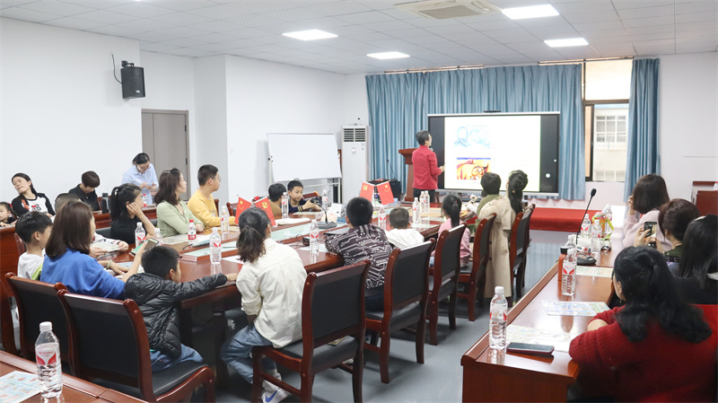 福建農林大學李芳博士受邀赴我司作公益授課【大禹電子】 福建農林大學李芳博士受邀赴我司作公益授課【大禹電子】