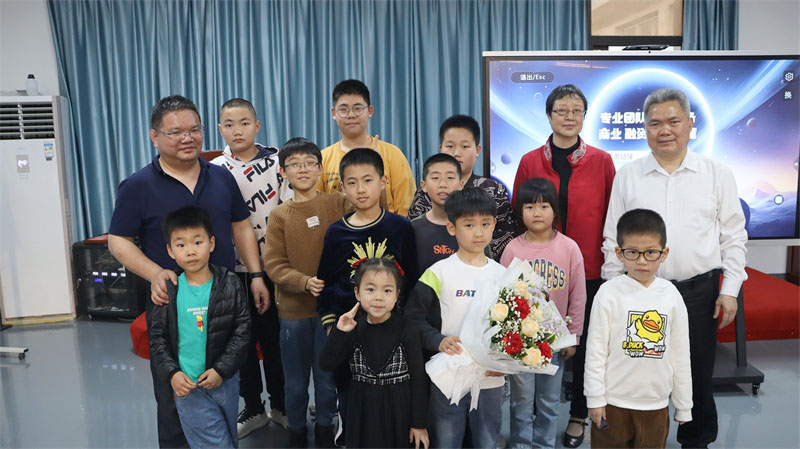 福建農林大學李芳博士受邀赴我司作公益授課【大禹電子】 福建農林大學李芳博士受邀赴我司作公益授課【大禹電子】